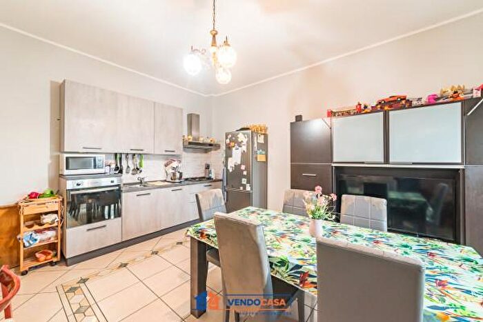 Appartamento quadrilocale in vendita in Piazza Regina Elena, Moretta