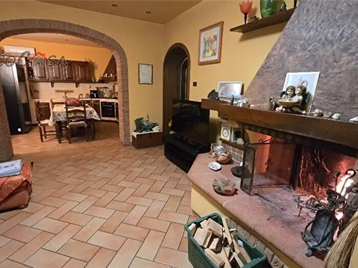 Appartamento con 5 locali in vendita in Fucecchio