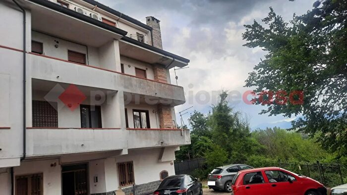 Appartamento trilocale in vendita in Via Valle del Martire, Torrice