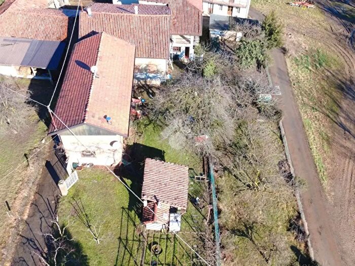 Casa con 6 locali in vendita in Cascina Gianetto, Magnano