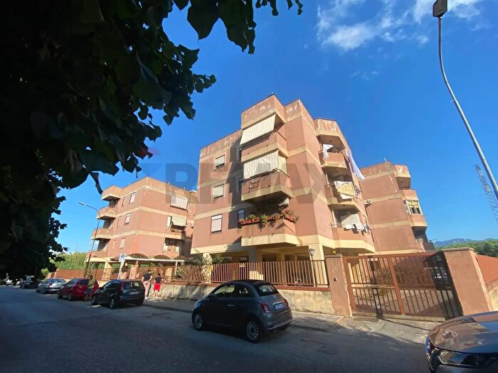 Appartamento con 5 locali in vendita in Via Matteotti, Pace Del Mela