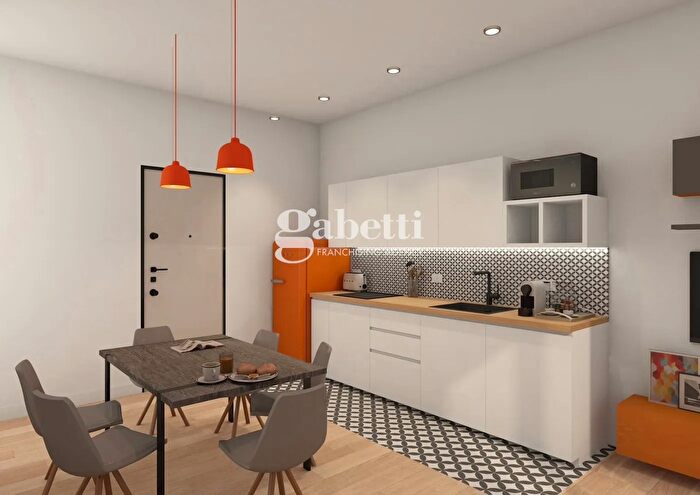 Appartamento trilocale in vendita in Via Giovanni Amendola, Bologna