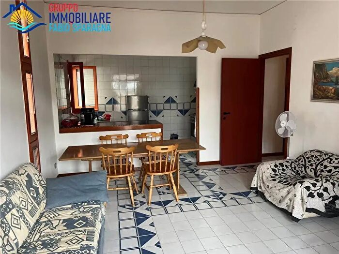 Appartamento quadrilocale in vendita in Viale dei Lecci, Sessa Aurunca