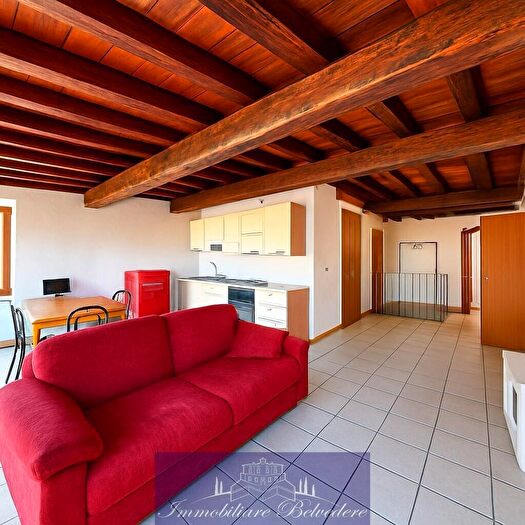 Appartamento bilocale in vendita in Via Montebello, Firenze