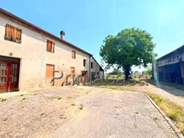 Casa con 8 locali in vendita in Via Muri, San Pietro Di Morubio