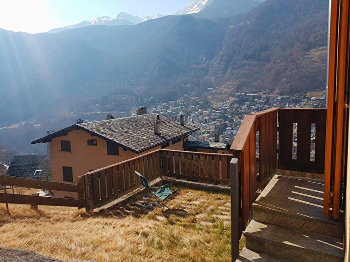 Appartamento bilocale in affitto in Via Bernina, Centro, Caspoggio