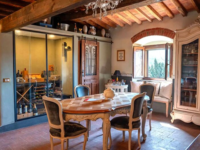 Appartamento con 7 locali in vendita in Castagneto Carducci