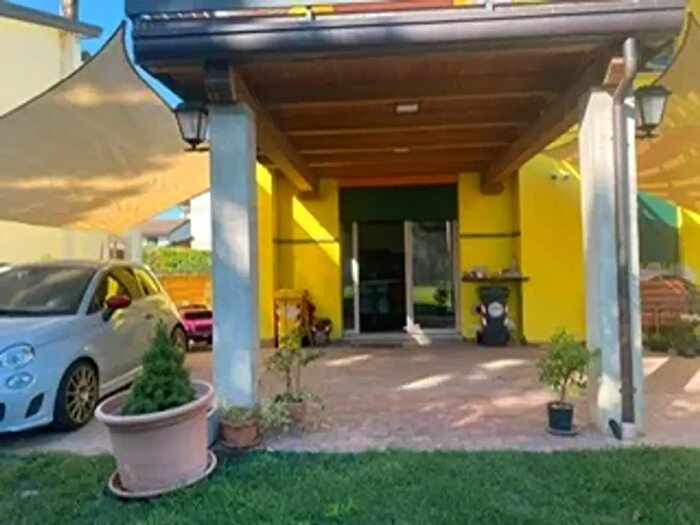 Casa quadrilocale in vendita in Selvazzano Dentro