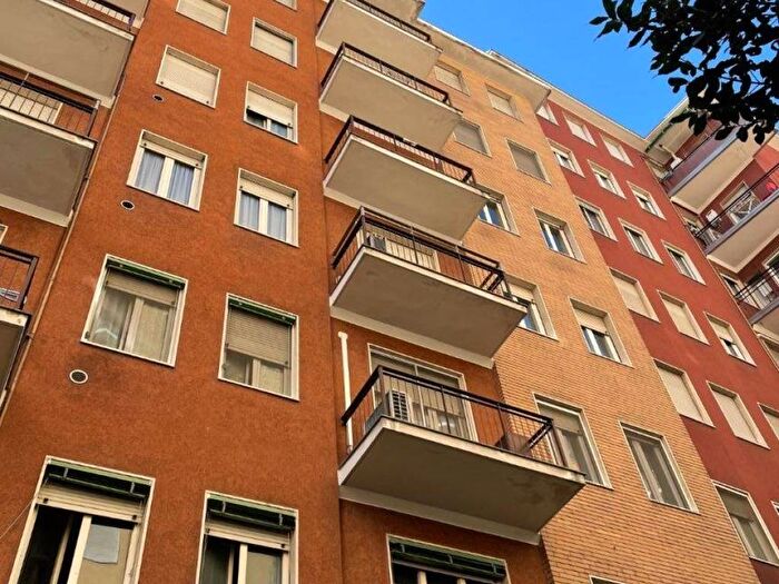 Appartamento quadrilocale in affitto in Via Giovanni Pezzotti, Pezzotti Meda, Milano