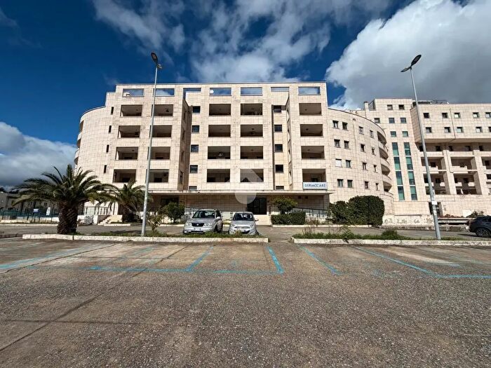 Appartamento quadrilocale in vendita in Via Lenin, Rende