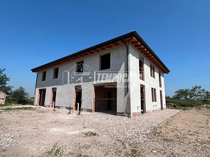 Appartamento quadrilocale in vendita in Via Budrie, San Giovanni In Persiceto