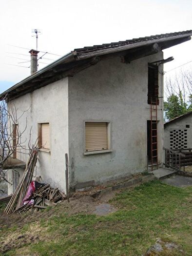 Casa quadrilocale in vendita in Villa Di Tirano