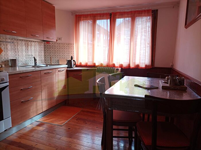 Appartamento trilocale in affitto in Scopello