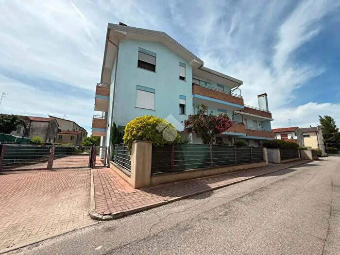 Appartamento bilocale in vendita in Via Federico Manfredini, Rovigo