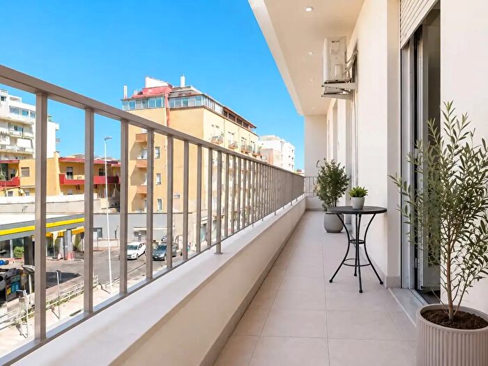 Appartamento trilocale in vendita in Via della Pineta O, Cagliari