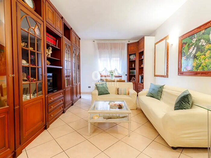 Appartamento quadrilocale in vendita in Arcore