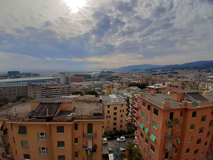 Appartamento trilocale in affitto in via LODOVICO CALDA, Sestri Ponente, Genova