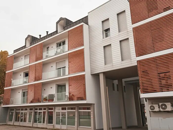 Appartamento quadrilocale in vendita in Adria Vicolo Gastone Costa, Adria