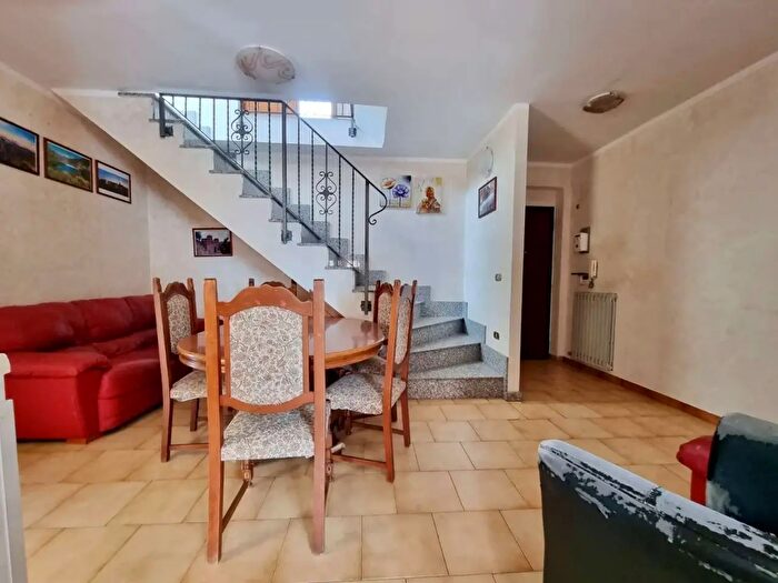 Appartamento con 5 locali in vendita in Via Martiri di Cefalonia, Catanzaro