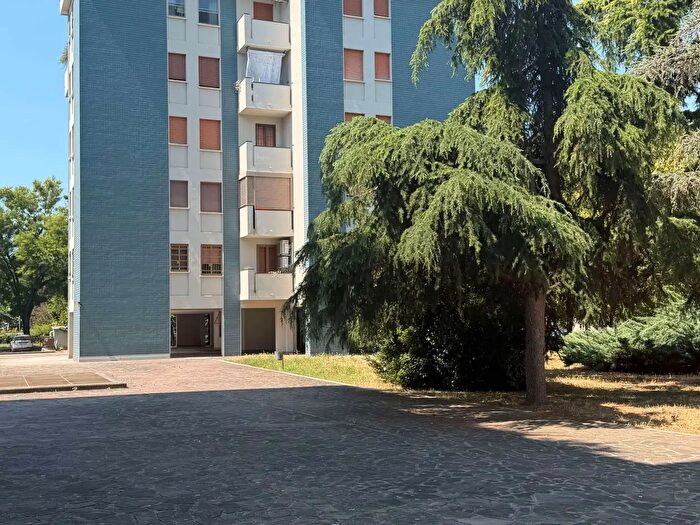 Appartamento con 5 locali in vendita in Corso Garibaldi, Ozzano Dell'Emilia