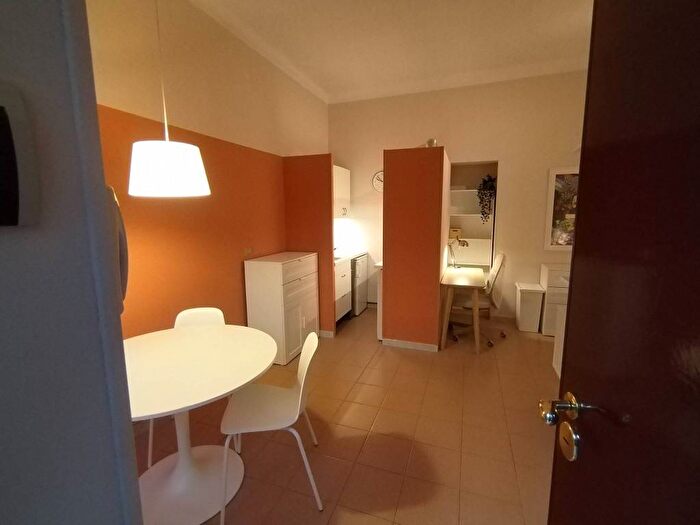 Appartamento monolocale in affitto in Via Nino Oxilia, Pasteur, Milano