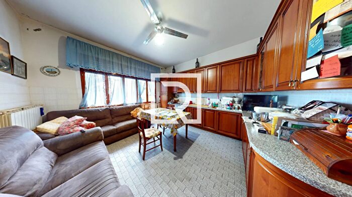 Casa quadrilocale in vendita in Via Strada La Fiera Mercato Saraceno, Mercato Saraceno