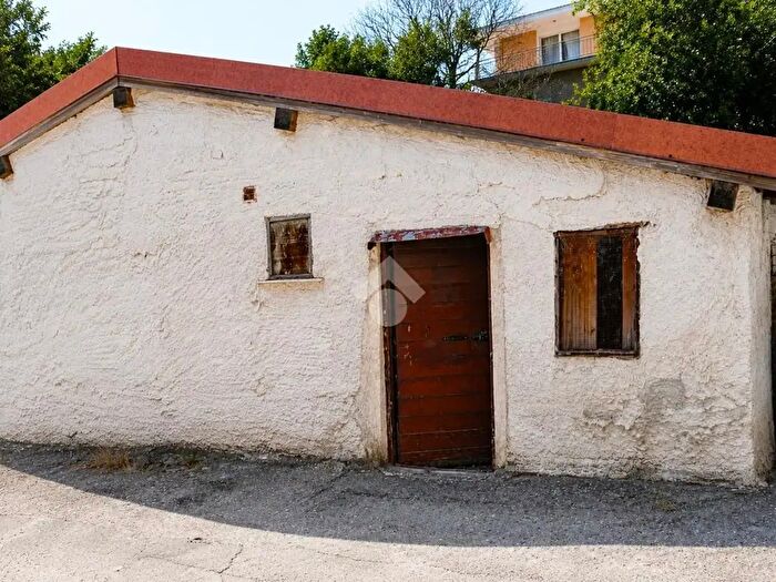 Casa trilocale in vendita in Via di Villa Tarantola, Tarquinia