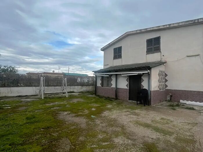 Casa trilocale in vendita in Via Francesco Galeota, Castel Volturno