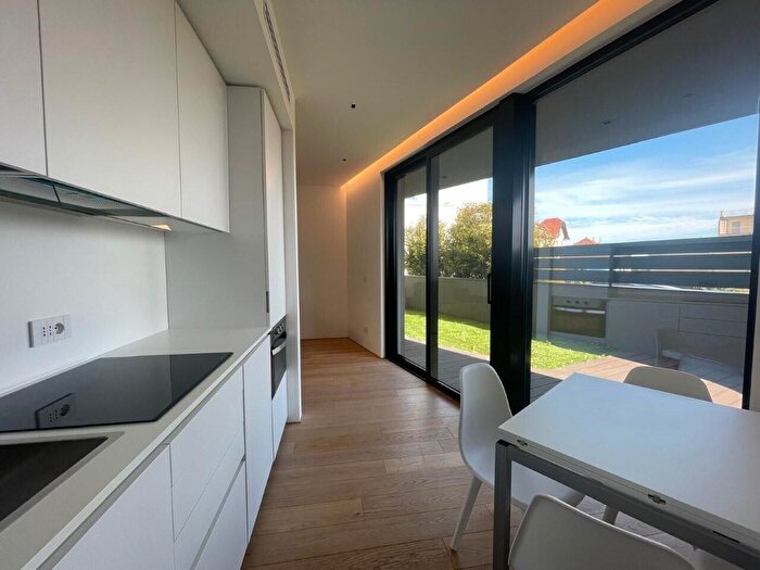 Appartamento trilocale in vendita in Via Adelasia, Alassio