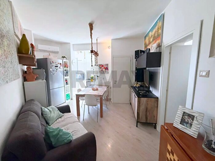 Appartamento trilocale in vendita in Viale degli Aviatori, Foggia