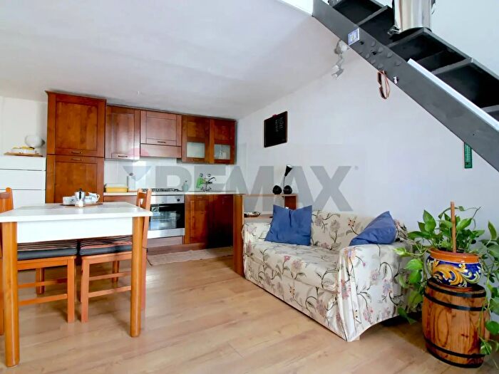 Casa bilocale in vendita in Via Emma, Piazza Armerina