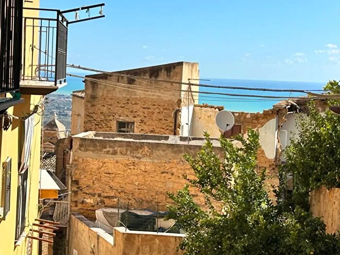 Casa con 7 locali in vendita in Bibirria, Agrigento