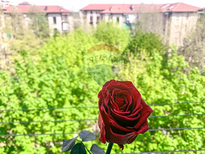 Appartamento trilocale in vendita in Via Arquata, Torino