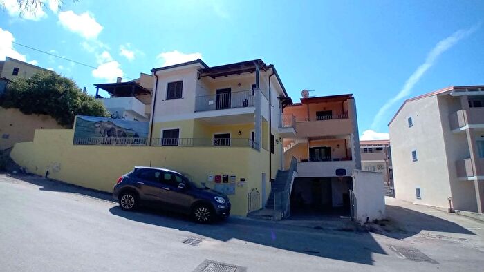 Appartamento trilocale in vendita in Badesi