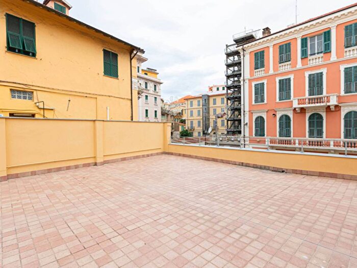 Appartamento trilocale in affitto in via roma, Porto Vecchio, Sanremo