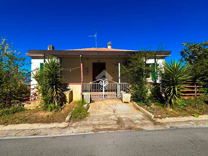 Casa quadrilocale in vendita in Via Coppelli, Casalincontrada