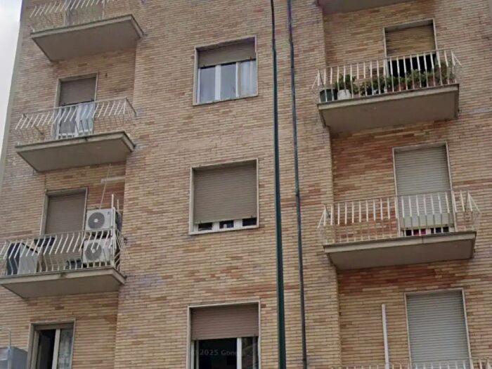 Appartamento trilocale in vendita in Via Gaspero Barbera, Torino