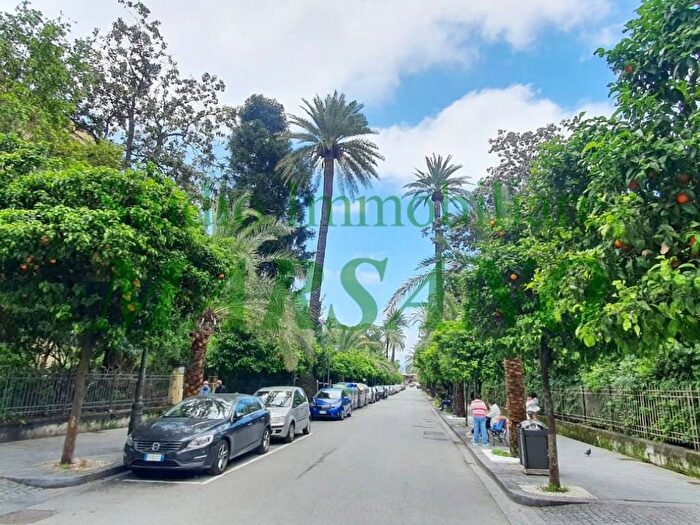 Appartamento monolocale in affitto in Viale delle Palme, Nervi, Genova