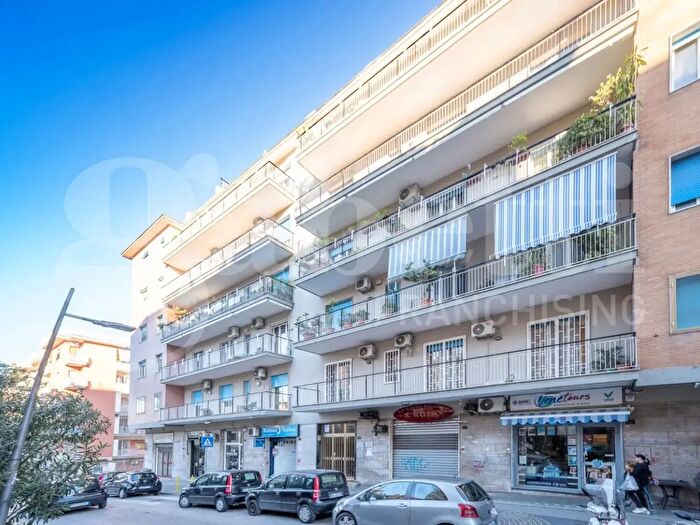 Appartamento quadrilocale in vendita in Via Eduardo Nicolardi, Napoli