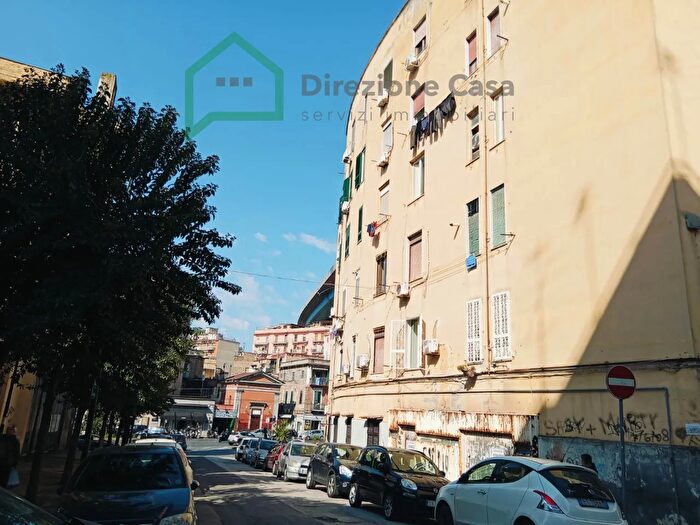 Appartamento bilocale in vendita in Via Astore, Napoli