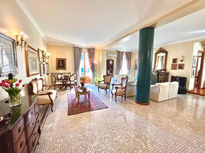 Appartamento con 6 locali in vendita in La Spezia