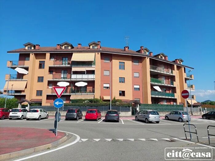 Appartamento con 7 locali in vendita in Chivasso