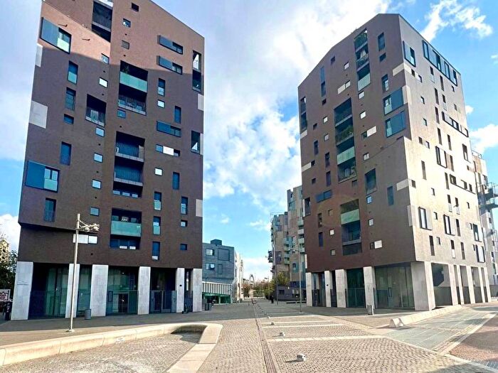 Appartamento trilocale in affitto in Largo Marco Zanuso, Portello Parco Vittoria, Milano