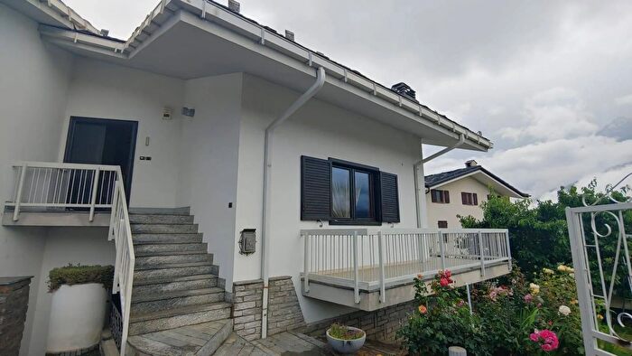 Casa con 8 locali in vendita in Frazione Tissoret, Sarre