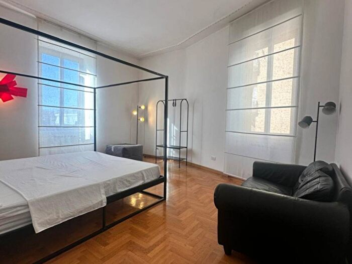 Appartamento trilocale in affitto in Circonvallazione Appia, Appio Latino, Roma