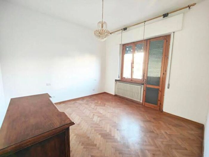 Appartamento con 5 locali in vendita in Montevarchi