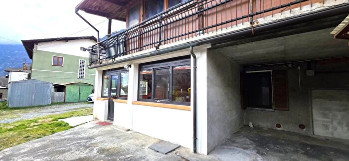 Case in Vendita e in Affitto - 2