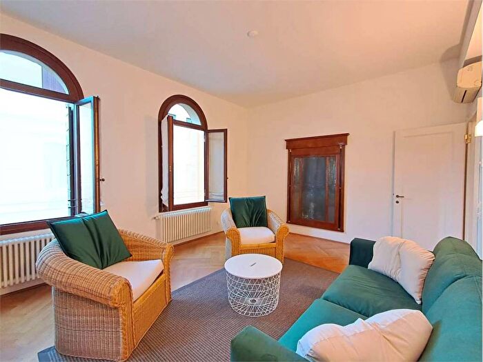 Appartamento trilocale in affitto in Piazza San Vito, Piazza dei Signori, Treviso