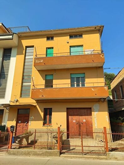 Casa con 10 locali in vendita in Via Montagna dei Fiori, San Benedetto Del Tronto