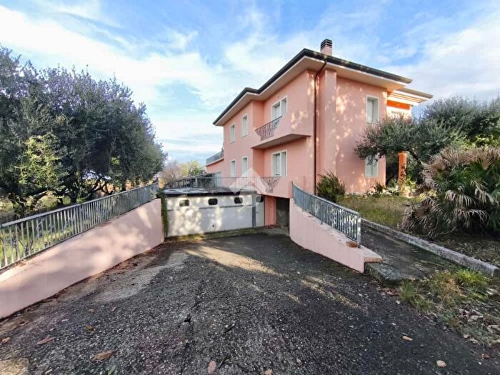 Casa con 5 locali in vendita in Via Molino Marabisi, Santarcangelo Di Romagna